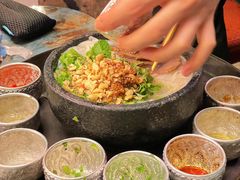 牛肉饵丝-浩海火燒雲傣家菜(静安芮欧店)