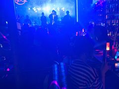 -胡桃里乐队酒馆