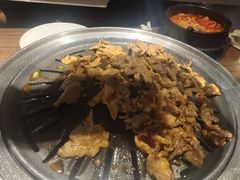 -明洞阿姨·韩式酱蟹烤肉·创意料理(三元桥店)