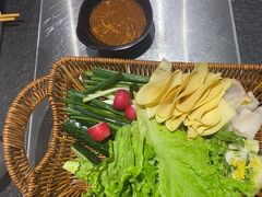 -卞二小串·鹤岗烧烤·坑烤(永定路店)