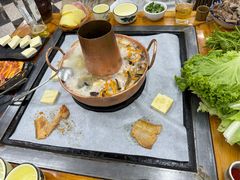 -香香腊排骨.野生菌火塘总店(束河店)