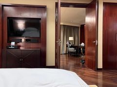 -深圳星河丽思卡尔顿酒店