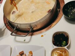 -洪氏嗨捞·猪肚鸡火锅(阳光天地店)