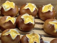 芝士爆炸碱水包-红星前进面包牛奶公司(君太店)