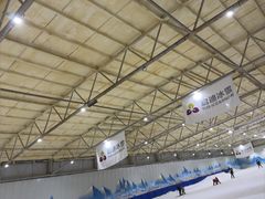 -乔波室内滑雪场