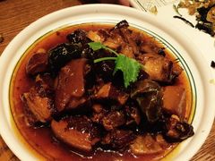 雕梅红烧肉-云海肴·汽锅鸡·云南菜(苏州中心店)