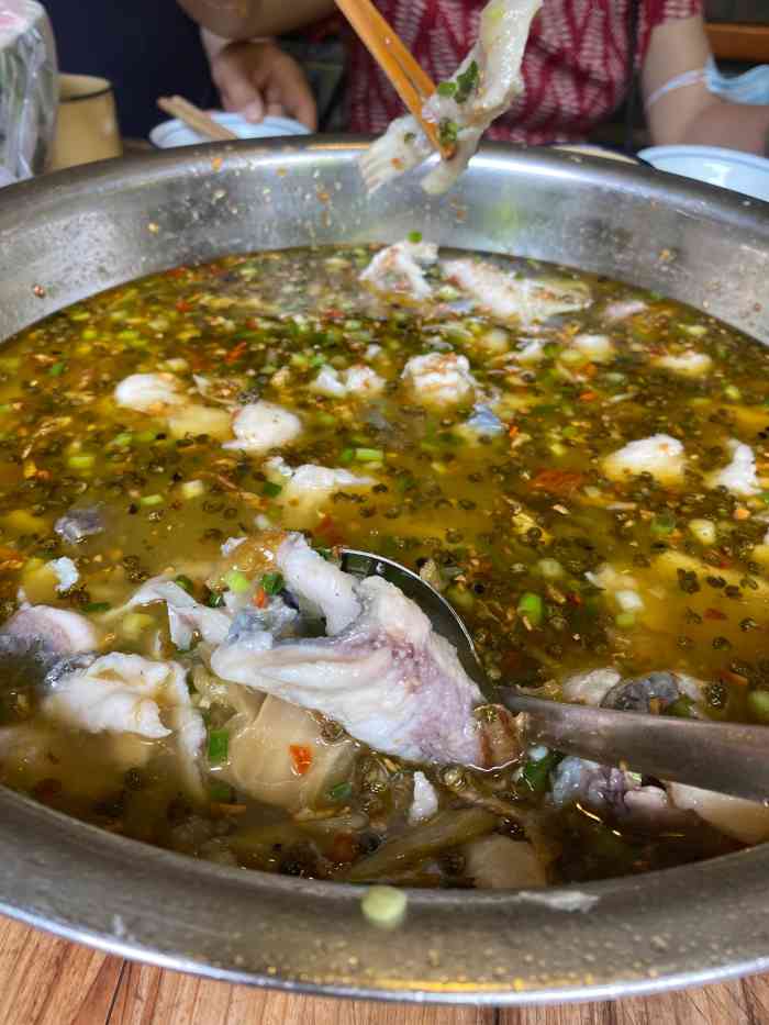 叠翠园特色中餐-"早听说崇州怀远有个叠翠园大蒸笼不错,周末.