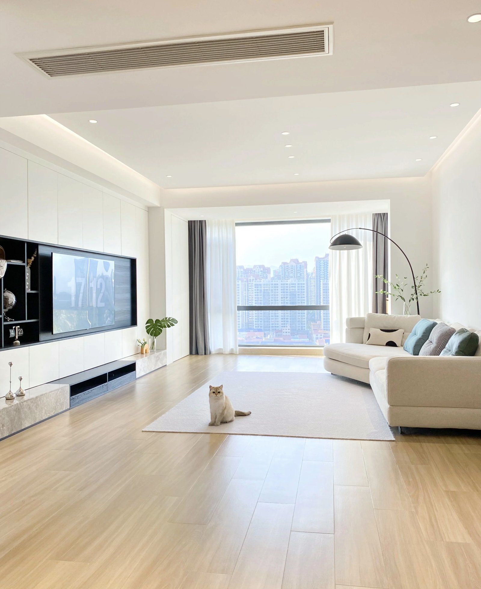 客厅新风貌～简约又舒适