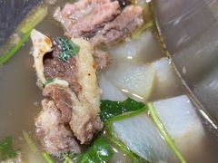 -大众跷脚牛肉馆·非遗传承单位(峨眉山店)