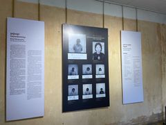 -吐斯廉屠杀博物馆