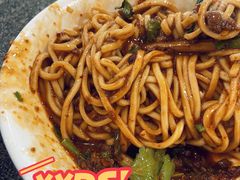 椒香牛肉杂酱面-春阳水饺(香槟广场店)