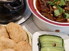 -老火大骨头汤馆