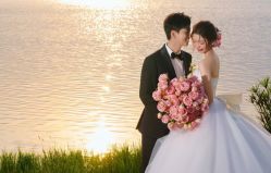 -喜爱高定婚纱摄影