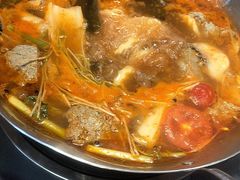 -由衷贵州酸汤牛肉火锅(新桥店)