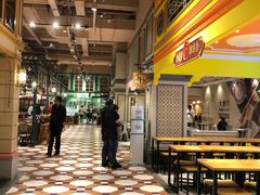 大堂-大食代美食广场(上海中心店)