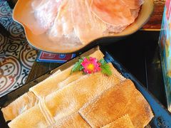 特别大片的鲜毛肚-吼堂老火锅(武汉 天地壹方南馆店)