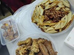 -包记广东美食坊·热卤拌饭·粉干卤味