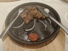 -享遇.锅姥姥牛排海鲜自助(小寨店)