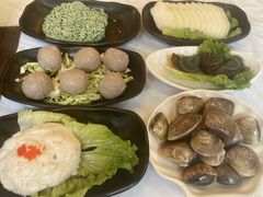 -鲜入围煮花胶鸡海鲜火锅