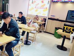 -魔都三兄弟酸辣粉·蘸卤炸串(虹桥万科店)
