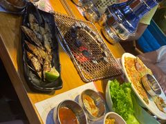 -老炉家木炭烤肉(长江国际店)