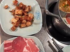 -金滏山烤肉·海鲜·火锅自助餐厅(襄阳万达店)