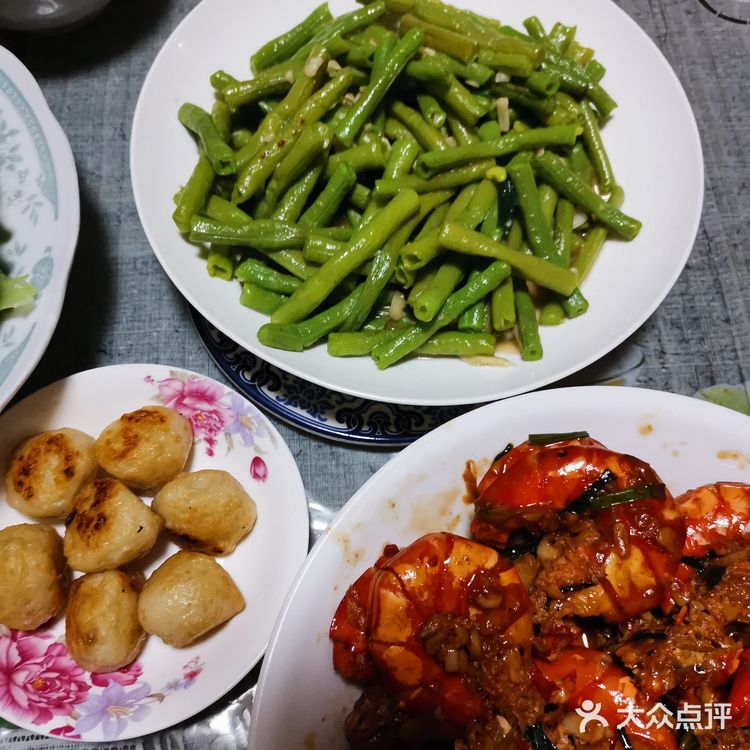 记录一天的晚餐。清蒸新鲜鲍鱼