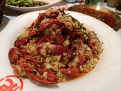 -肥肥虾庄·金牌油焖大虾(汉口城市广场店)