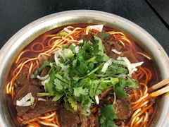 -薛记襄阳香辣牛肉面(平安路店)