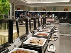 -南郊宾馆·风味自助餐厅·山东十六地市特色菜