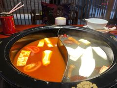 -蜀滋香鲜鱼火锅(黄金路店)