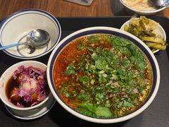 -云阿蛮云南生烫牛肉米线(奉贤路店)