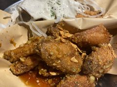 炸鸡翅一半一半-富乐满韩国正宗炸鸡韩国料理(虹泉路店)