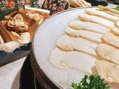 -芸山季·云南山珍菌火锅(人民广场来福士店)