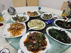 -鹏城人家海鲜酒家·23年老字号(较场尾店)