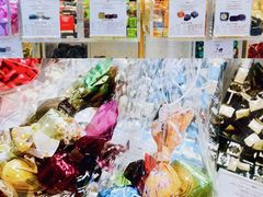 -VENCHI 闻绮(上海佛罗伦萨小镇店)