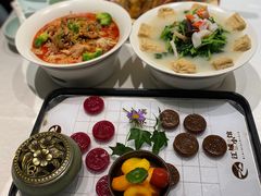 -江城小馆陕南妈妈菜·全球旅行餐厅(钟楼店)