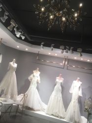 -艾米丽婚纱礼服