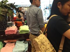 -东荟城名店仓