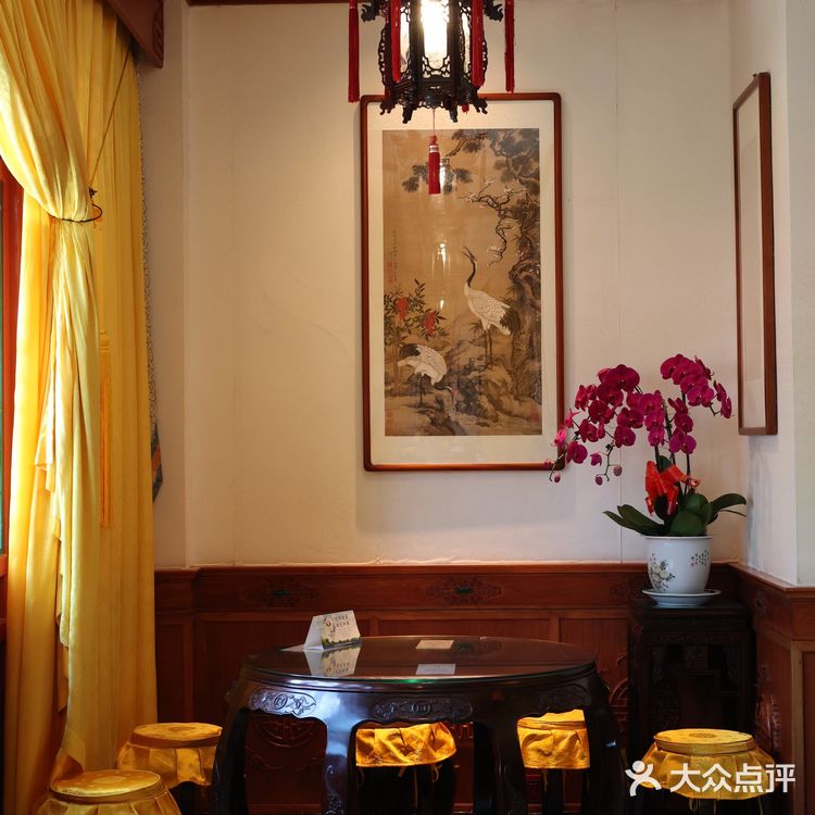 这家北京正宗宫廷点心店太对我口了[OK]