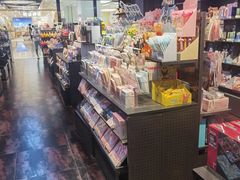 -酷乐潮玩(五道口购物中心店)