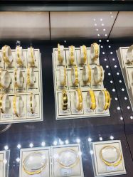 -周大福 CHOW TAI FOOK(新世界百货崇文店)