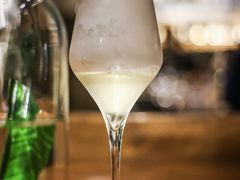 白葡萄酒-喜洲吧·江畔老船厂·庭院餐厅(喜临院店)