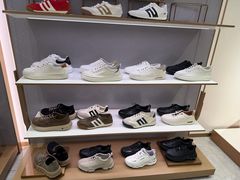 -BeLLE 百丽(上海月星环球港店)