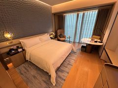 -深圳国际会展中心希尔顿酒店(前海华发冰雪世界店)