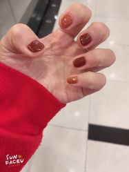 -莉娜美睫·穿戴甲