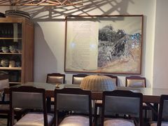 -Cuc Gach Quan Restaurant
