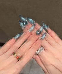 -屿晴·科技美肤SPA美甲美睫