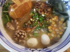 -胡大怪手工酸辣粉(安亭店)