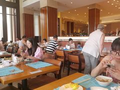 -亚龙湾希尔顿自助餐厅·海鲜·烧烤·沙滩BBQ·现场乐队